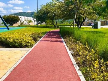 CASA EN VENTA A 10 MIN DEL TEC MONTERREY CAMPUS CUERNAVACA CON ALBERCA Y PALAPA