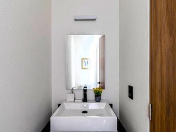 CASA EN VENTA A 10 MIN DEL TEC MONTERREY CAMPUS CUERNAVACA CON ALBERCA Y PALAPA