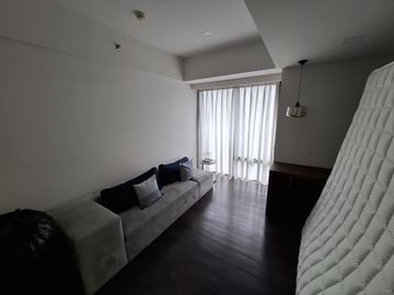 FOR SALE LUXURY APARTMENT Verde 2nd Floor, 3 Bedroom 310 sqm
