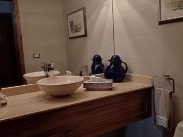 Venta Departamento González Suárez 330 m. 3 Dorm. $450.000