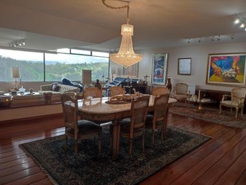 Venta Departamento González Suárez 330 m. 3 Dorm. $450.000