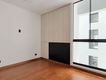 DEPARTAMENTO EN VENTA CON VISTA LATERAL A MAR EN MIRAFLORES
