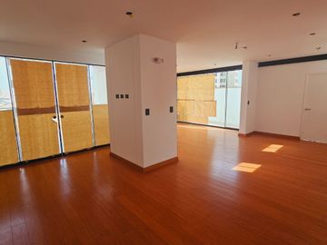 DEPARTAMENTO EN VENTA CON VISTA LATERAL A MAR EN MIRAFLORES