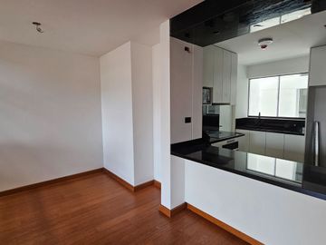 Departamento Flat en Venta con Vista Lateral Al Mar en Miraflores