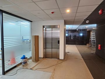 DEPARTAMENTO EN VENTA CON VISTA LATERAL A MAR EN MIRAFLORES