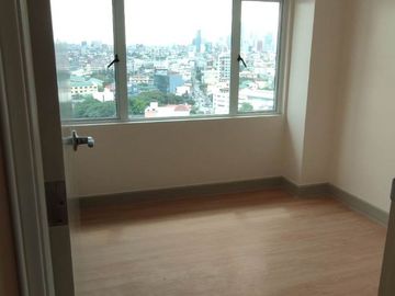 2bedroom condo in manila peninsula agdren near sm manila santa ana manila