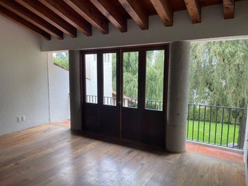 Hermosa Casa en Venta en Club de Golf Los Encinos Lerma