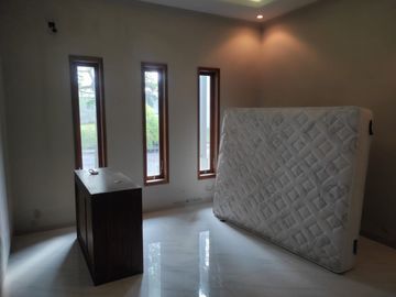 House for sale in residential complex at jl palagan km 10 sariharjo ngaglik sleman yogyakarta