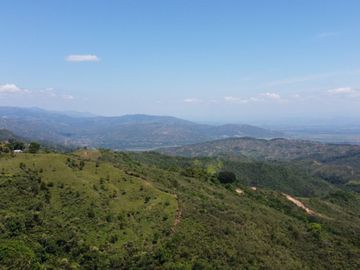 Venta de Lote via Fenicia ideal para proyecto turistico