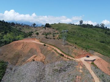 Venta de Lote via Fenicia ideal para proyecto turistico