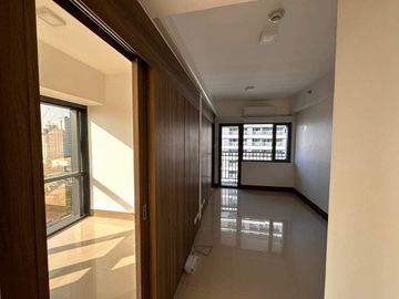 Get up to Php1M Discount for 2BR with Balcony in Mandaluyong City near MRT Shaw Blvd