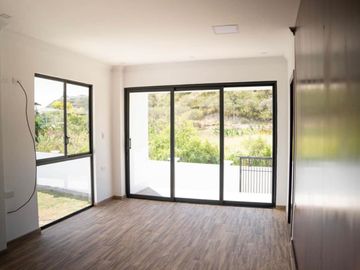Casa de lujo en venta en Malacatos sector Los Ceibos