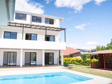 Casa de lujo en venta en Malacatos sector Los Ceibos