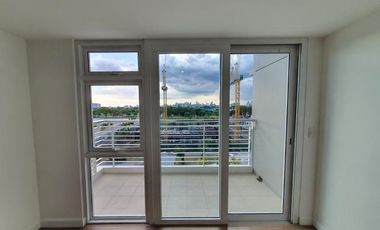 2-Bedroom Unit with Parking, The Veranda, Arca South, Taguig FOR SALE