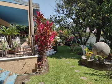 AMPLIA CASA EN VENTA Y RENTA, CLUB DE GOLF STA. FE