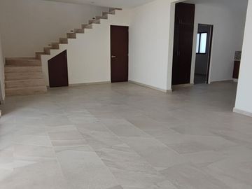 VENTA CASA NUEVA EN FRAC. TAMORA DE 3 RECAMARAS MAS CUARTO DE SERVICIO