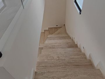 VENTA CASA NUEVA EN FRAC. TAMORA DE 3 RECAMARAS MAS CUARTO DE SERVICIO