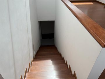VENTA DEPARATMENTO DUPLEX, MONTESERRIN, $280.000