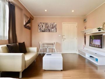 For sale: D Condo Campus, behind CMU, corner, mountain view, garden view, 2.9 million.