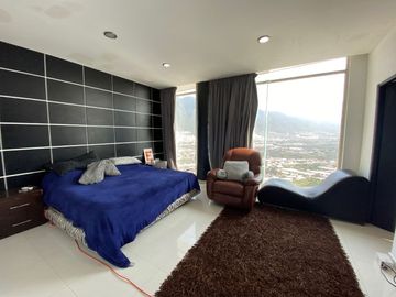 DEPARTAMENTO TIPO PENTHOUSE EN VENTA EN TORRE DE BALCONES DE SATELITE EN ZONA SUR EN MONTERREY.