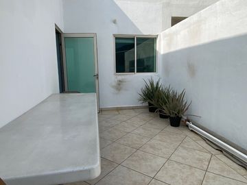 DEPARTAMENTO TIPO PENTHOUSE EN VENTA EN TORRE DE BALCONES DE SATELITE EN ZONA SUR EN MONTERREY.