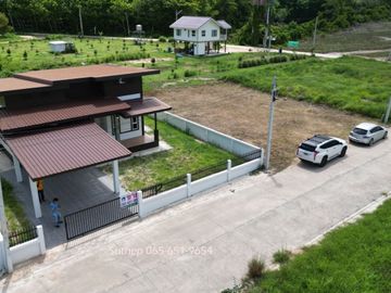 New house for sale, never lived in, area 100 square meters, 3 bedrooms, near tourist attractions. Job resources and facilities, Ban Laeng, Rayong