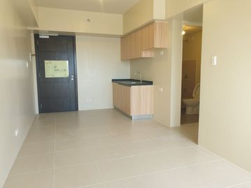 3 bedroom condo for sale BGC Taguig Ready to occupy