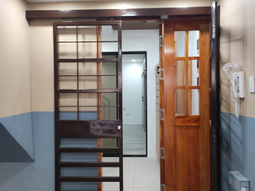 4BR Townhouse for Sale at Roxas District QC