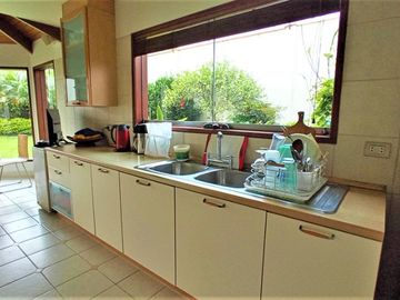 Venta Linda Casa en Condominio con Piscina y Hermoso Jardin - Sol de La Molina