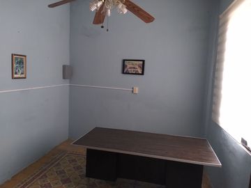 Casa en venta en dos niveles uso comercial