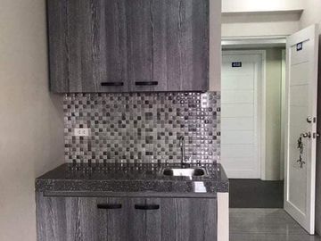 Condo/ Apartment Building for Sale in Makati