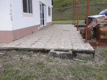 VENDO FINCA AGRÍCOLA, PARA GANADO O CERDOS EN SANTUARIO ANTIOQUIA.