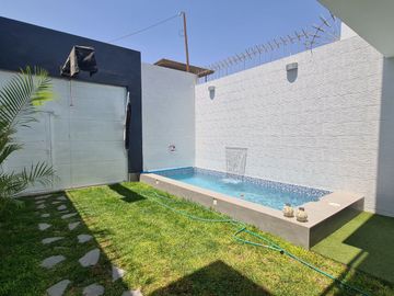 Se Vende Casa De Estreno En Urb La Florida De Ica