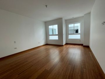 DEPARTAMENTO DE LUJO EN EDIFICIO LA QUEBRADA, BARRANCO