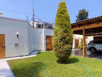 VENDO CASA DE UNA PLANTA EN SURCO 1,209m2
