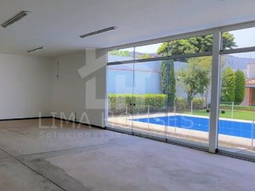 VENDO CASA DE UNA PLANTA EN SURCO 1,209m2