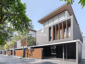 5 Bedrooms | 7 Bathrooms | The house surrounds a garden and private swimming pool.