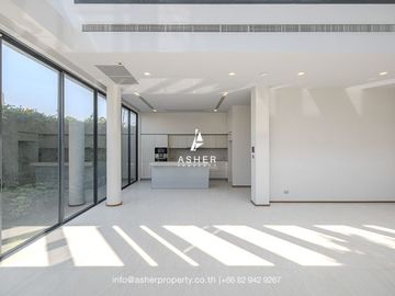 5 Bedrooms | 7 Bathrooms | The house surrounds a garden and private swimming pool.