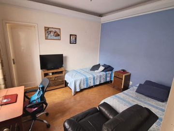 Venta de excepcional casa en Clavería