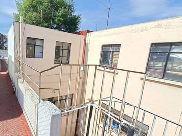 Venta de excepcional casa en Clavería