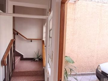 Venta de excepcional casa en Clavería