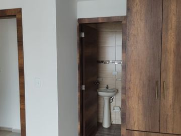 Vendo casa nueva en Ibarra 127m2, Parroquia San Francisco