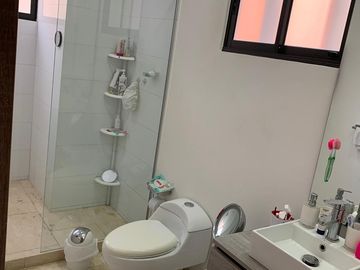 Apartamento de 2 cuartos en Alto Prado en venta.