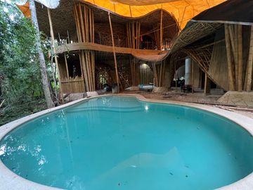 VILLAS DISRUPTIVAS de 1-5 habitaciones on-demand sobre Av. Coba en Tulum