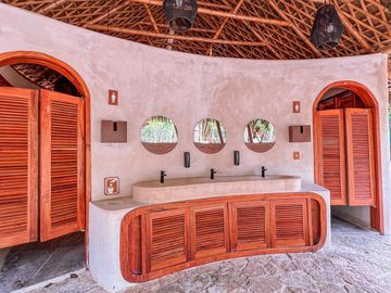 VILLAS DISRUPTIVAS de 1-5 habitaciones on-demand sobre Av. Coba en Tulum