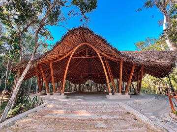 VILLAS DISRUPTIVAS de 1-5 habitaciones on-demand sobre Av. Coba en Tulum