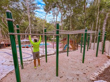 VILLAS DISRUPTIVAS de 1-5 habitaciones on-demand sobre Av. Coba en Tulum