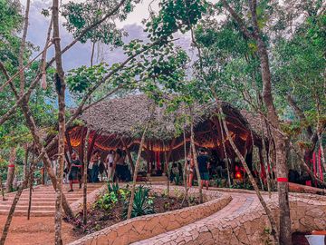 VILLAS DISRUPTIVAS de 1-5 habitaciones on-demand sobre Av. Coba en Tulum