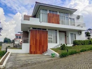 Rumah Villa 2 Lantai Luas 263 di Amartha Jatim Park Batu Malang