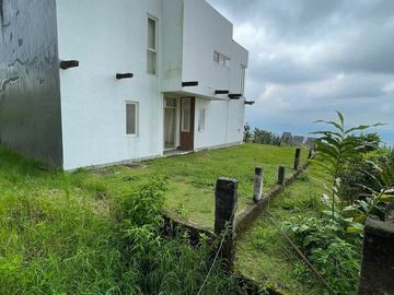 Rumah Villa 2 Lantai Luas 263 di Amartha Jatim Park Batu Malang
